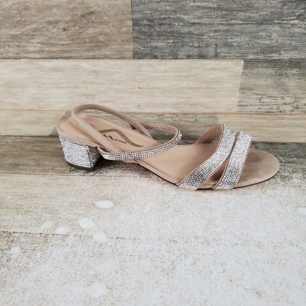 Nina Giannis Women Sandals Sz 7.5 M Beige Rhinestone Formal Slingback Block Heel